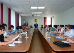 Самым богатым в Камышинской районной думе стал депутат Владимир Хомутецкий, а самым бедным - депутат Илья Ерофеев