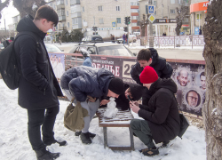 "В Камышине ради этого, как его, хайпа подростки  съели наперегонки снеговика", - камышанка