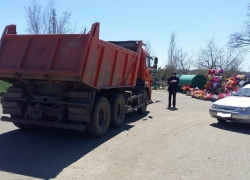 КАМАЗ насмерть раздавил пенсионерку, пришедшую прибрать могилу  перед Пасхой