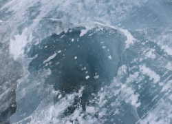 Машина с пассажирами провалилась под лед: погиб водитель, - "Блокнот Волгограда"