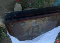 Икону Николая Чудотворца украли под Первомай у жителя Камышинского района