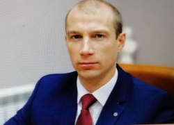Суд арестовал главврача детской больницы Волжского по подозрению в манипуляциях с "мертвыми душами" подчиненных