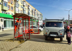 В Камышине реконструируют остановку на улице Ленина