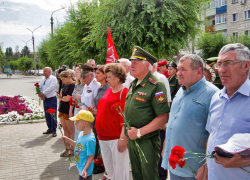 Камышане собрались поклониться памяти Героя России Александра Колгатина, шагнувшего в бессмертие во второй чеченской (ВИДЕО)