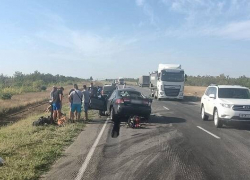 На трассе между Камышином и Волгоградом 31 августа скончался человек в машине, превратившейся в груду металла