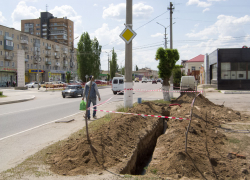 Почему район бухты в Камышине оказался изрыт траншеями? - камышанин