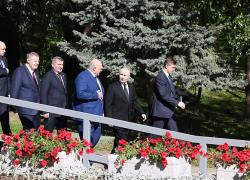 Владимир Путин и Александр Лукашенко посетили мемориальный комплекс «Героям Сталинградской битвы»