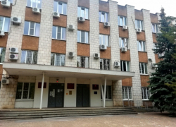 Администрация Камышинского района предупредила, что просто так к чиновникам уже не попадешь, на очереди администрация Камышина?