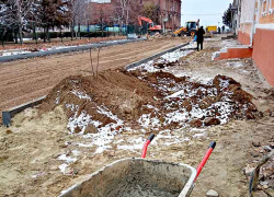 Крайним за срывы сдачи важных городских объектов Станислав Зинченко может сделать "главного коммунальщика" Камышина Игоря Коваленко