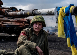 «Погибнут 50 тысяч»: американский разведчик заявил о тотальном крахе ВСУ на Донбассе