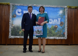 В первый день нового года губернатор Волгоградской области работал, а главы Камышина отдыхали