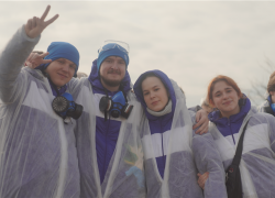 Как студенты Камышинского технологического института боролись с мазутом на пляжах Анапы