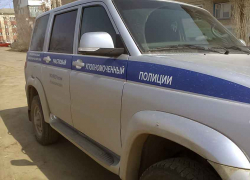 В Камышине дамы-соседки поссорились, и одна другой изрезала резину на колесах автомобиля