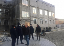 Новый руководитель Облстроя, принявший эстафету поездок на стройплощадку детсада в Камышине, проинспектировал объект