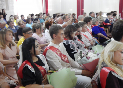 Камышин прогремел на всю страну: почему после эфира Владимира Соловьёва "Соловьев LIVE" в школу №19 Камышина срочно направили комиссию?