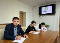 В Камышинском районе агродиктант написали не только школьники, но и чиновники