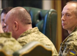 Первая волна операции в Курской области провалилась: недовольный Зеленский срочно собирает генералов
