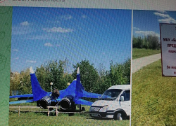 В Камышине перед майскими праздниками решили покрасить самолеты в музее под открытым небом