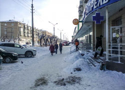 «Дооптимизировались»: жители Волгоградской области не верят, что «отсрочка» больничных поможет сдержать «омикрон» 