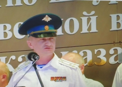 Завтра, 20 августа, командир десантного соединения, базирующегося в Камышине, Андрей Кондрашкин простится со знаменем части