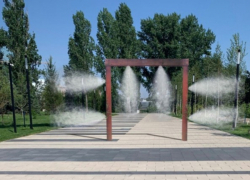 В Волгограде для охлаждения воздуха в жару установят водяную арку, которая очень подошла бы и Камышину