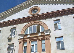 В ЦГБ Камышина больных со сломанными руками и ногами цинично посылают покупать за свой счет пленку для рентгена, - камышанка