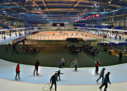 Самый богатый депутат Камышинской городской думы Андрей Фадичев дал понять, что готов помочь с проектом Ледового дворца в Камышине