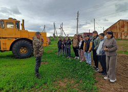 Какой "урок" прошел для школьников Камышинского района в полях