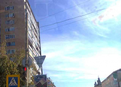 В реконструкции улицы Октябрьской в Камышине подрядчик приступает, наконец, к дорожной "подушке"