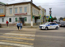 Мошенник получил с молодой камышанки 10 тысяч "за красивые глаза"