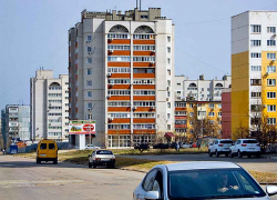 В Камышине в ненастье коммунальщики решили отключать электричество в частном секторе и воду в большой многоэтажке