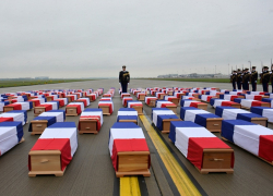 Иран уничтожил 70 французов на базе Кэмп-де-ла-Пэ в Абу-Даби: Макрон срочно перебрасывает к берегам ОАЭ авианосец «Шарль де Голль»