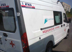 В центральную городскую больницу Камышина срочно госпитализированы водитель и пассажирка улетевшего в кювет автомобиля 