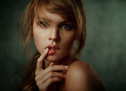 В глухом камышинском селе 26-летний кавалер  вовлек в продолжительный интим малолетнюю красавицу-школьницу