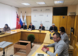 Власти Камышина, получив немало негатива от жителей по реконструкции одного парка, решили будущее другого обсудить за "круглым столом"