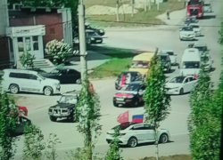 По центральным улицам Камышина проходит автопробег в Праздник Победы (ВИДЕО)