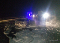 На трассе от столкновения вспыхнул "ВАЗ", в котором заживо сгорели трое молодых людей