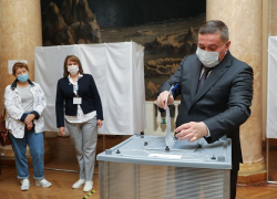 Андрей Бочаров: «Я проголосовал за развитие Волгоградской области, развитие нашей страны, за Россию!» (ВИДЕО)