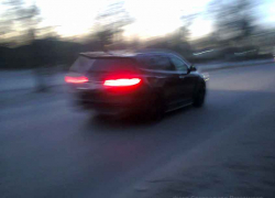 Полиция наводит справки об "удальце", который сегодня в полночь протаранил в пятом микрорайоне припаркованный "Лифан" и сбежал