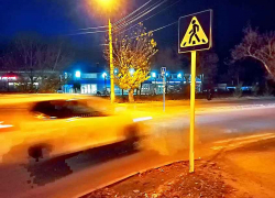 В Камышине лихой молодой водитель въехал в "Гранту" камышанки и отправил женщину-водителя в больницу