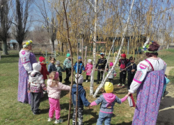 Как в селе Умет Камышинского района отмечали праздник березы