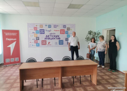 Председатель Камышинской городской думы отправился в поход в связи с приемкой школ: фотосессия в наличии, оценки и выводы в секрете