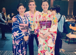 Волжанка Ольга Скабеева назвала японских девушек на саммите достопримечательностью, - "Блокнот Волжского"