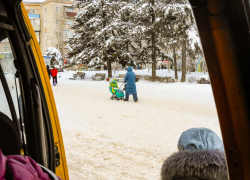 От прогноза погоды до доставки еды: жители Волгоградской области переживают холода с телефоном "наготове"