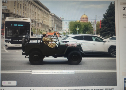 Военная техника проехала в неожиданном месте в Волгограде, - "Блокнот Волгограда" (ВИДЕО)