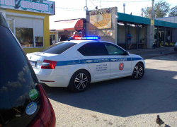 В Камышинском районе полицейские "остудили пыл" охотника за картами пенсионеров