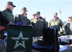 Губернатор дал поручение найти средства, чтобы помочь мобилизованным с амуницией