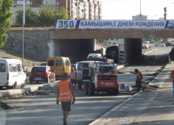 В Камышине дорожники приступают к ремонту покрытия на улице Некрасова