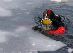 Необычная и интересная работа: в Волгоградской области компании ищут в ноябре промышленных альпинистов и водолазов