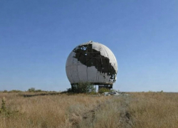 Пользователи показали в соцсетях, как под Камышином пострадала от ветра местная достопримечательность в голой степи